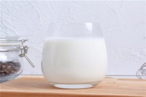 驼奶厂家介绍驼奶和牛奶哪个好